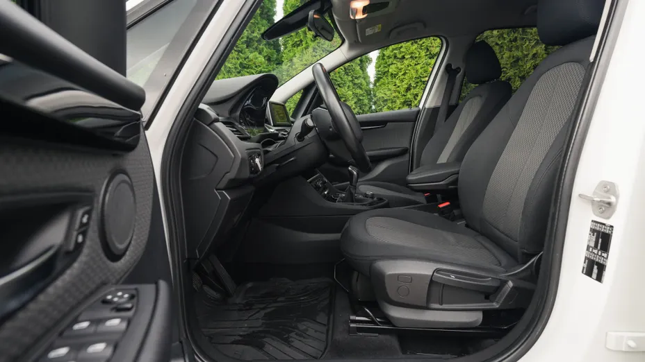 BMW Seria 2 214d GT Advantage