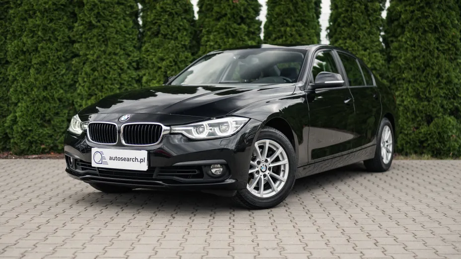 BMW Seria 3 318i Advantage aut