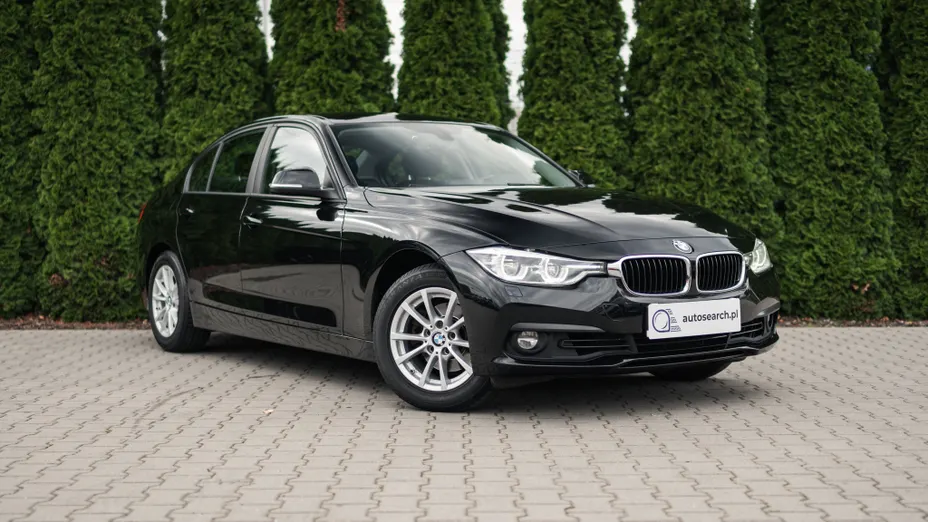 BMW Seria 3 318i Advantage aut