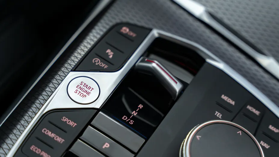 BMW Seria 3 318i M Sport aut Nowy