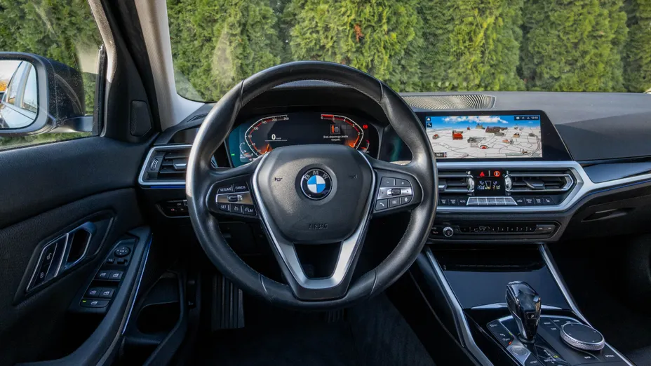 BMW Seria 3 320d Sport Line