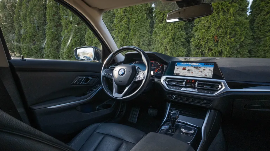 BMW Seria 3 320d Sport Line