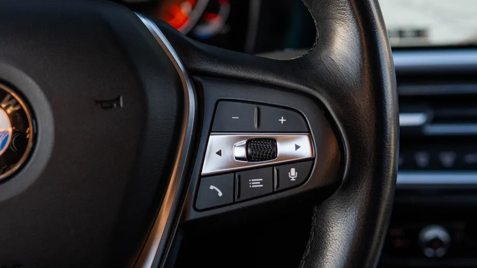 BMW Seria 3 320d Sport Line