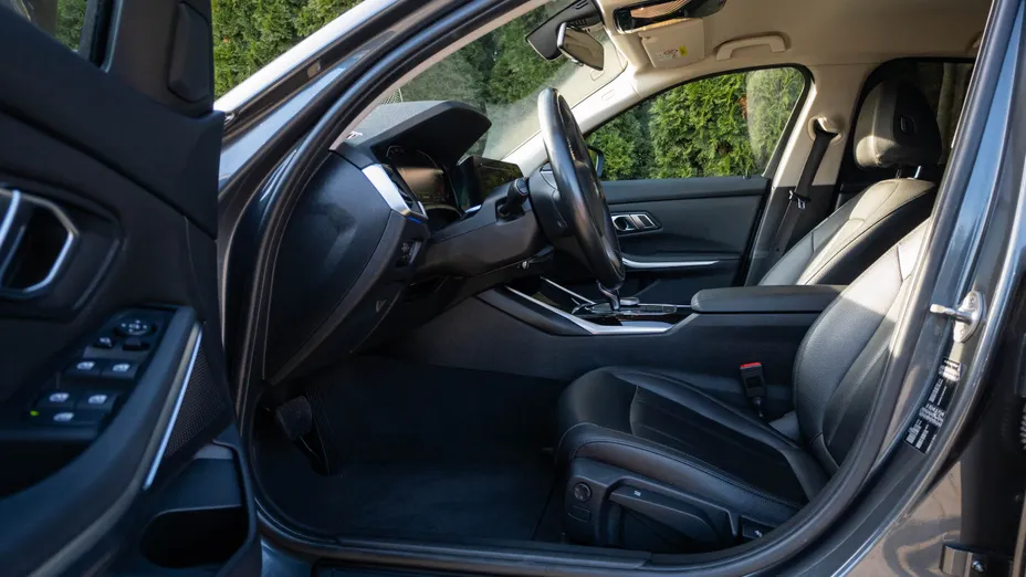 BMW Seria 3 320d Sport Line