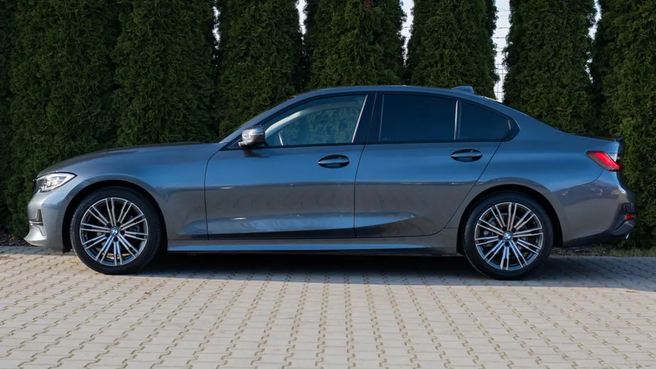 BMW Seria 3 320d Sport Line