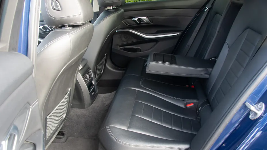 BMW Seria 3 320d xDrive Luxury Line sport-aut