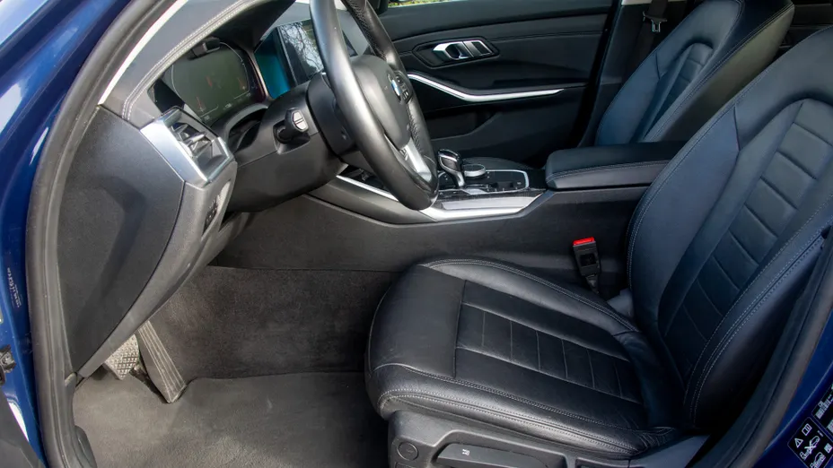 BMW Seria 3 320d xDrive Luxury Line sport-aut