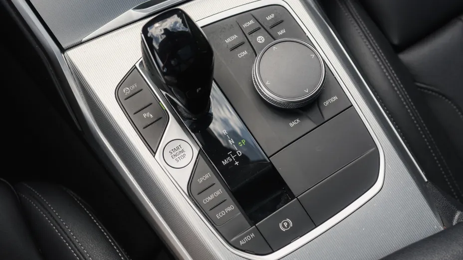 BMW Seria 3 320d xDrive mHEV Luxury Line aut