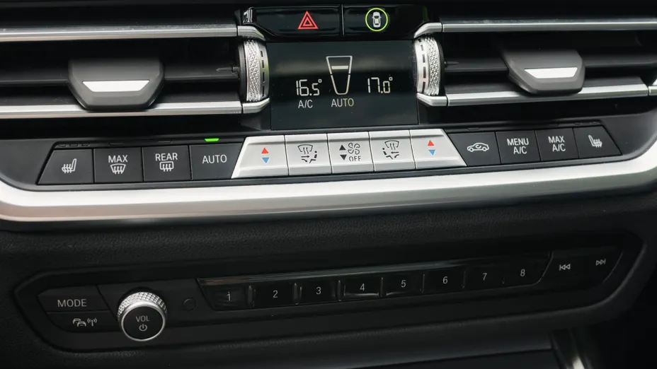 BMW Seria 3 320d xDrive mHEV Luxury Line aut