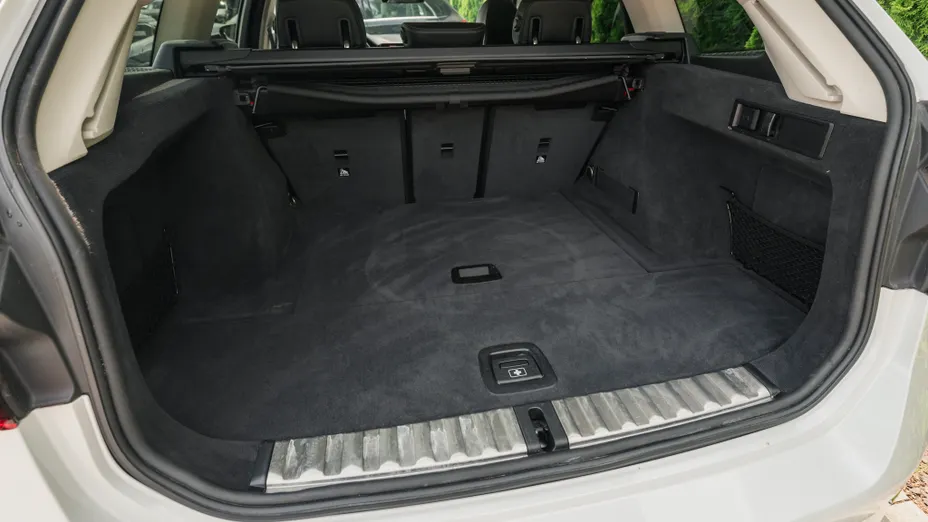 BMW Seria 3 320d xDrive mHEV Luxury Line aut