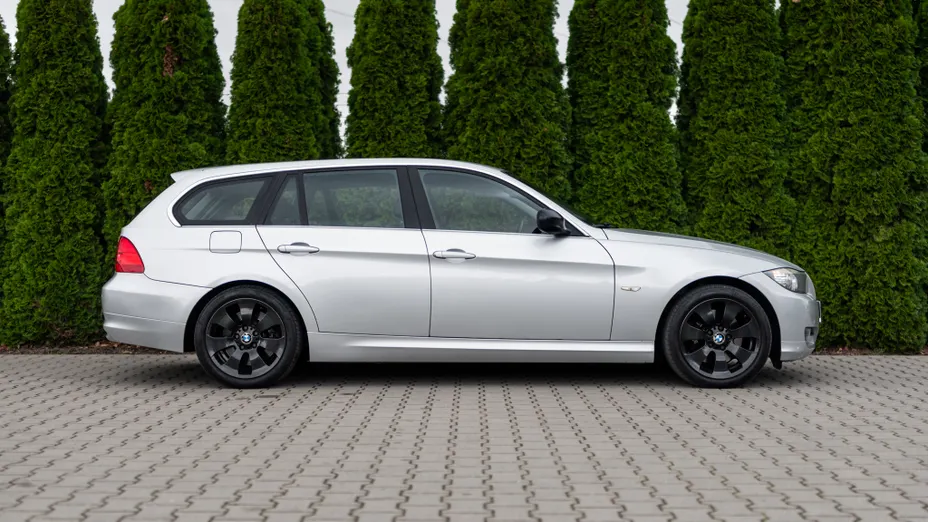 BMW Seria 3 330d xDrive aut