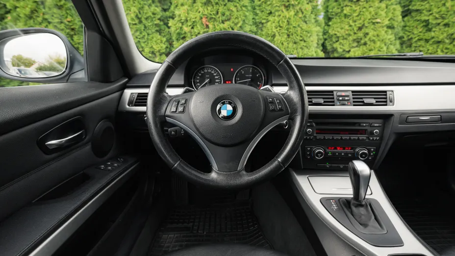 BMW Seria 3 330d xDrive aut