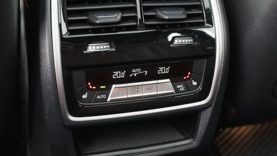 BMW X5 X5 M50i