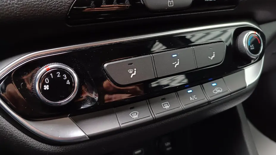 HYUNDAI i30 i30 1.0 T-GDI Comfort