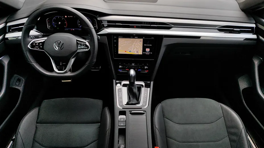 VOLKSWAGEN Arteon Arteon 2.0 TDI 4Motion R-Line DSG