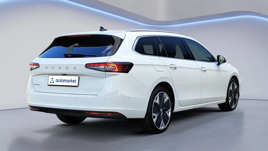 SKODA Superb Superb 1.5 TSI mHEV Selection DSG