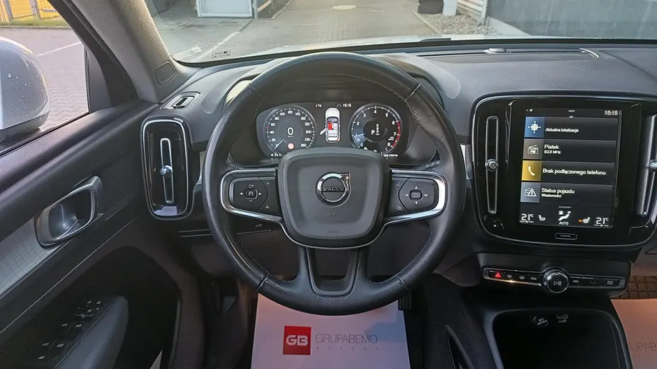 VOLVO XC40 XC40 T3 Momentum