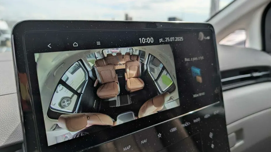 HYUNDAI Staria Staria 1.6 T-GDI HEV Luxury aut Nowy