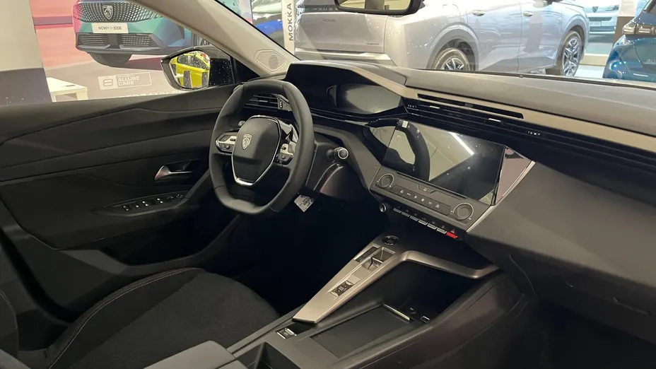 PEUGEOT 308 308 1.2 mHEV Style S&S e-DCS6 Nowy