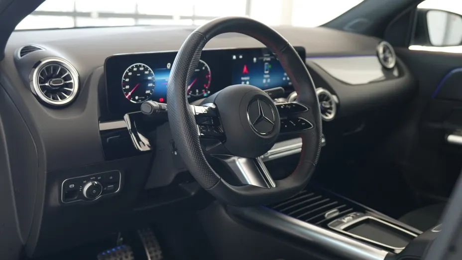 MERCEDES-BENZ GLA GLA 200 d AMG Line 8G-DCT