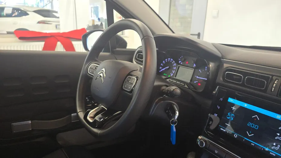 CITROEN C3 C3 1.2 PureTech Shine EAT6