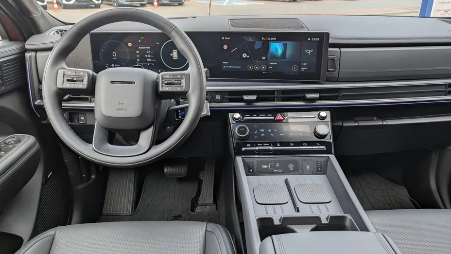 HYUNDAI Santa Fe Santa Fe 1.6 T-GDI HEV Calligraphy 4WD aut 6os. Nowy