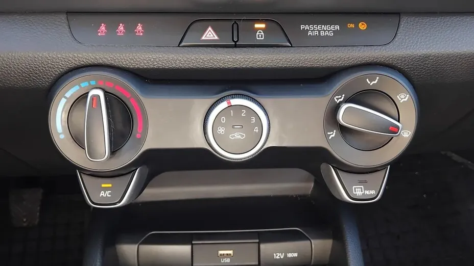 KIA Stonic Stonic 1.2 M