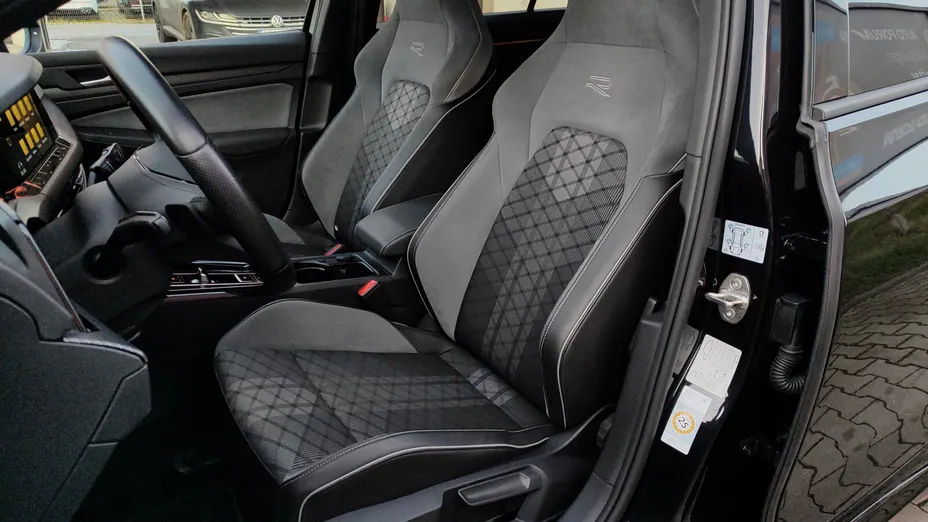 VOLKSWAGEN Golf Golf VIII 2.0 TDI R-Line DSG