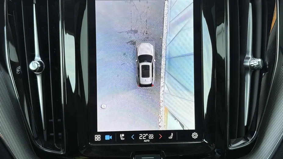 VOLVO XC60 XC60 T6 Plug-In Hybrid AWD Plus Bright aut