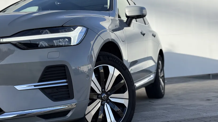 VOLVO XC60 XC60 T6 Plug-In Hybrid AWD Plus Bright aut