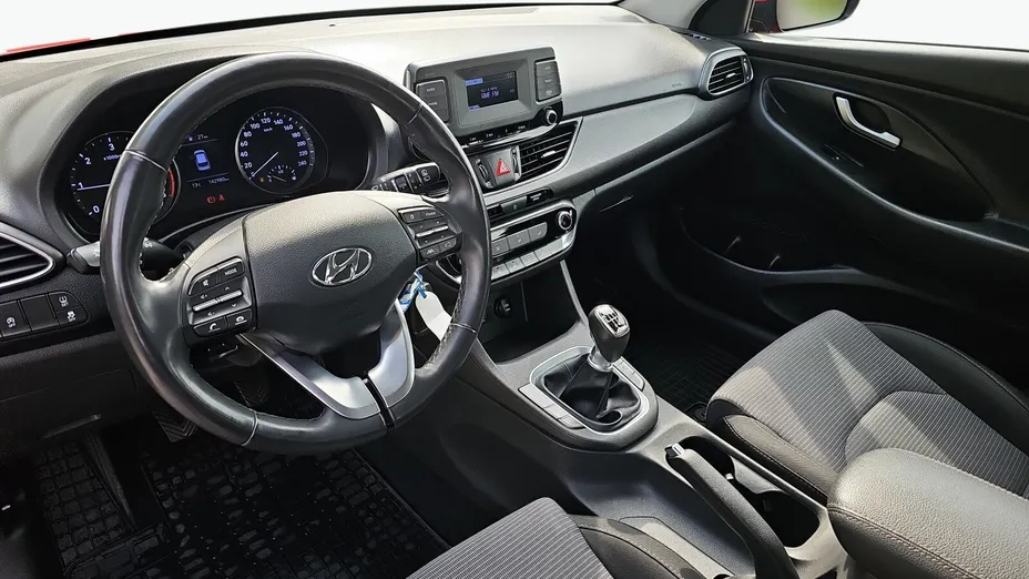 HYUNDAI i30 i30 1.6 D Classic +