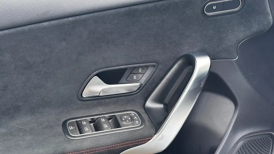 MERCEDES-BENZ A Klasa A 200 7G-DCT