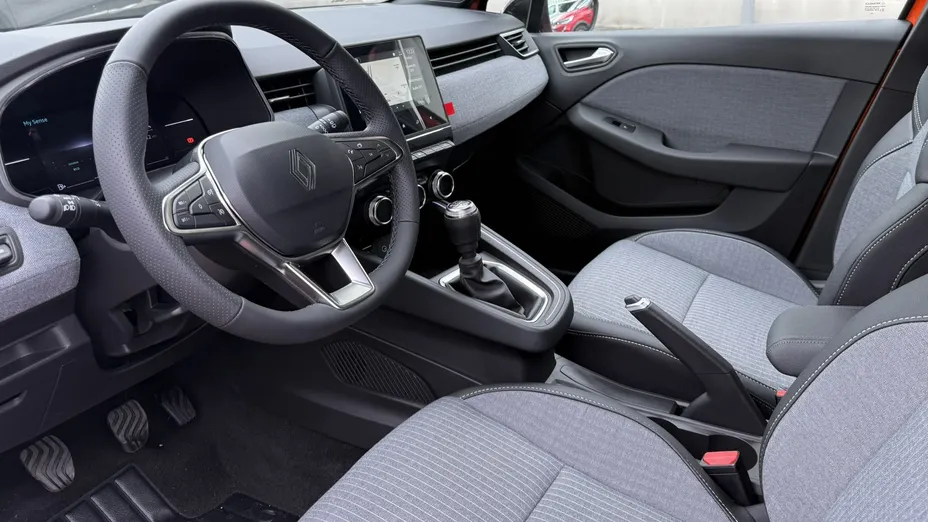RENAULT Clio Clio 1.0 TCe Techno LPG Nowy