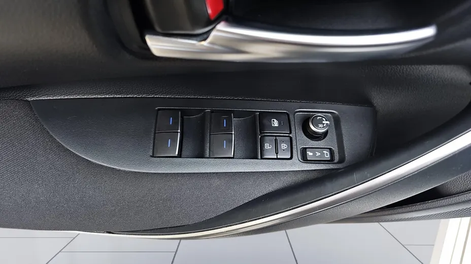 TOYOTA Corolla Corolla 1.5 Comfort MS