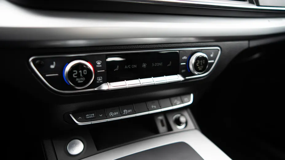 AUDI Q5 Q5 40 TDI mHEV Quattro Advanced S tronic