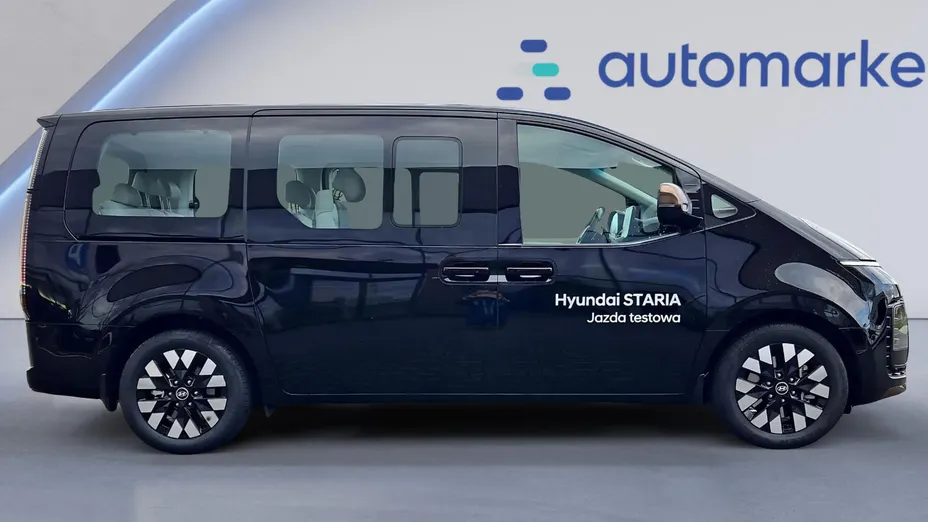 HYUNDAI Staria Staria 1.6 T-GDI HEV Luxury aut