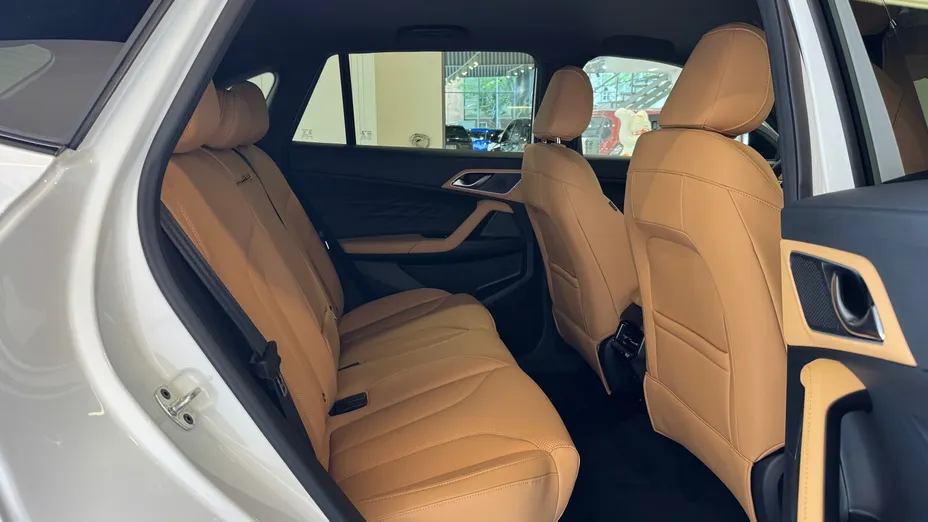 MG HS HS 1.5 T-GDI Exclusive DCT