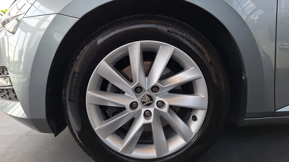 SKODA Superb Superb 2.0 TSI Style DSG