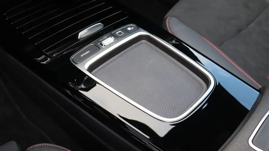 MERCEDES-BENZ A Klasa A 200 AMG Line 7G-DCT