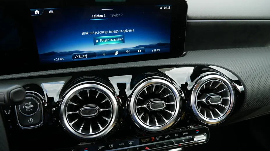 MERCEDES-BENZ A Klasa A 200 AMG Line 7G-DCT