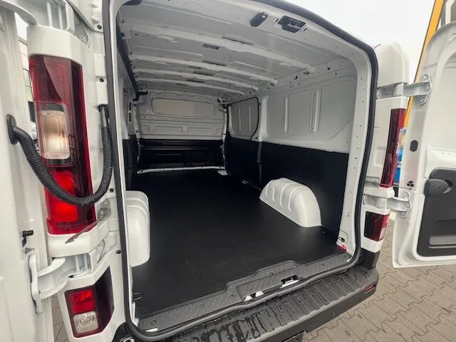 RENAULT Trafic Trafic 2.0 dCi L2H1 HD Extra (bryg.) Nowy