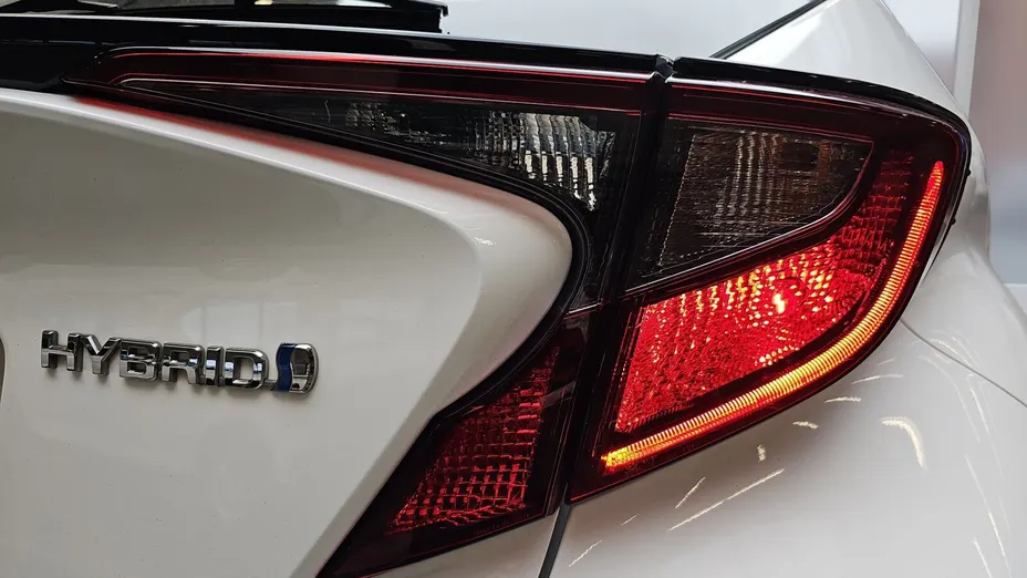 TOYOTA C-HR C-HR 1.8 Hybrid GPF Comfort