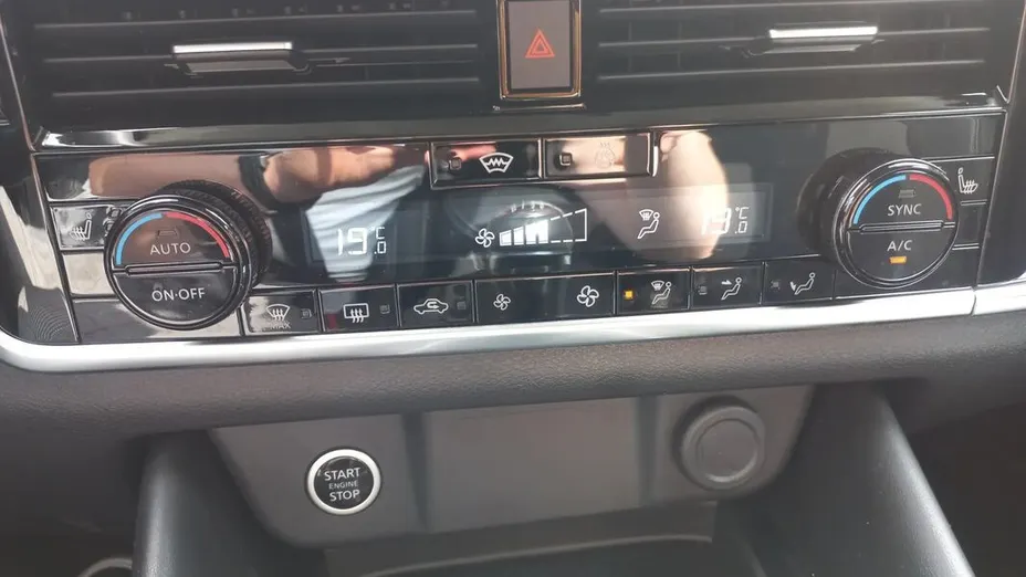 NISSAN Qashqai Qashqai 1.3 DIG-T mHEV N-Connecta