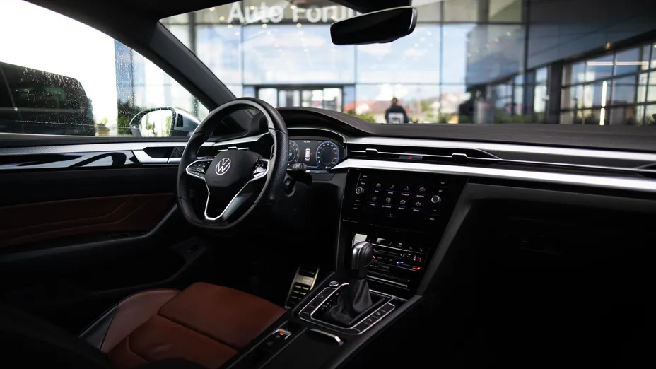 VOLKSWAGEN Arteon Arteon 2.0 TSI Elegance DSG