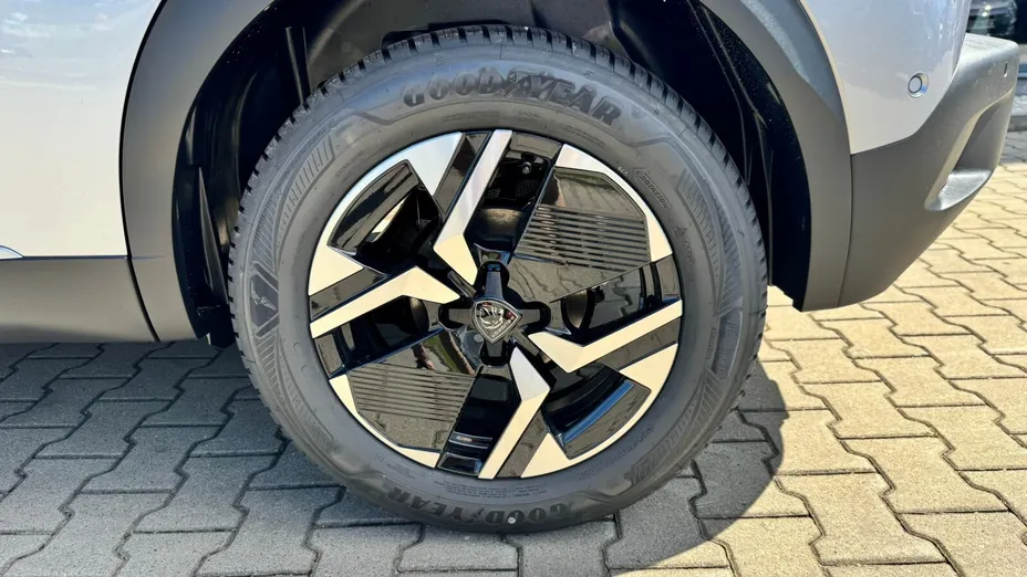 PEUGEOT 2008 2008 PureTech mHEV Allure e-DCS6