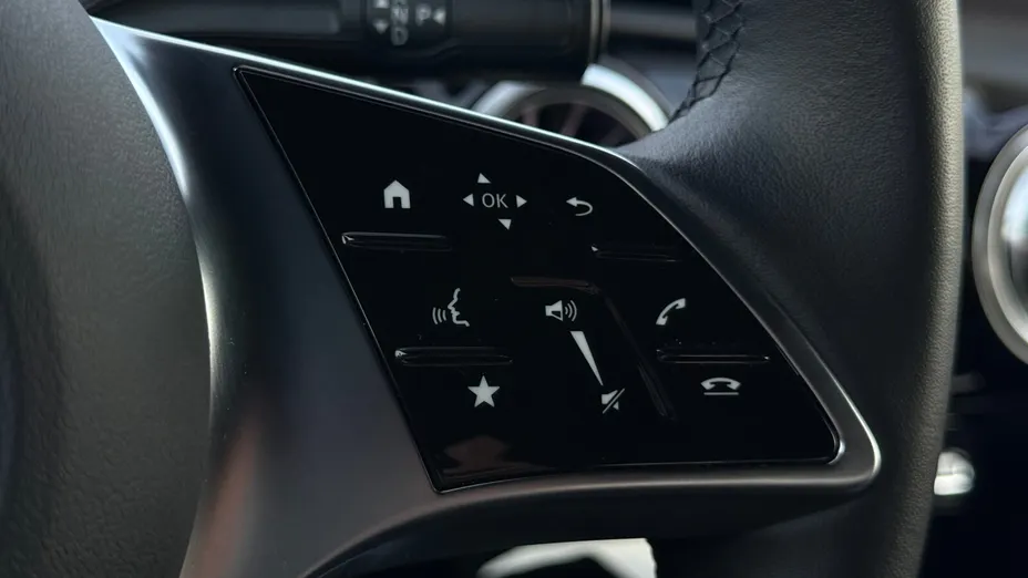 MERCEDES-BENZ A Klasa A 200 7G-DCT