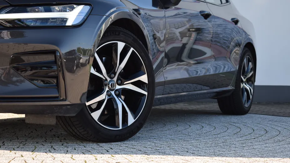 VOLVO S60 S60 B5 B AWD Ultimate Dark aut