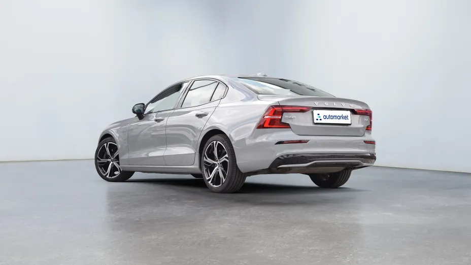 VOLVO S60 S60 B4 B Plus Dark aut