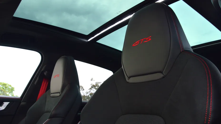 PORSCHE Cayenne Cayenne GTS