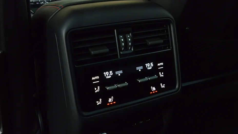 PORSCHE Cayenne Cayenne GTS